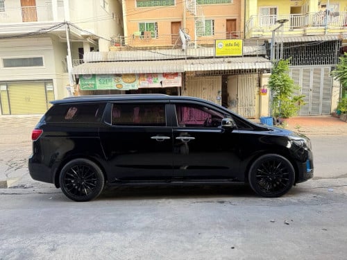 Kia Carnival 2016 Luxury