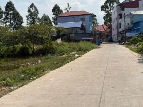 Land for sale 3700m2