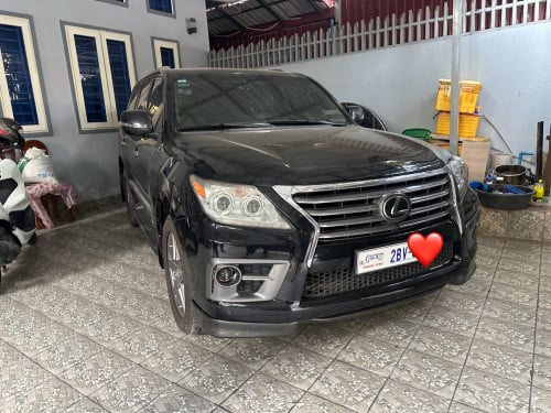 Lexus 570 2013 Full Option ខ្លាញ់គោរបស់អារ៉ាប់ មានទូរទឹកកក ម្ចាស់ដើមផ្ទាល់