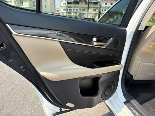 Lexus GS200t