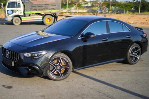 Mercedes Benz CLA250 up CLA45s