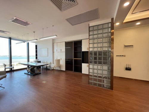 Office Space Listing at koh Pich (OF-138) Ready move in , with nice partition .