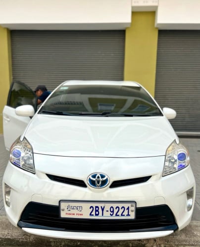 Prius 012 options3 ម្ចាស់ដើមទី១ ធានាឡានថ្មីដាច់