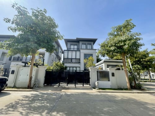 Queen Villa B II  for Rent Borey Chip Mong 6A 