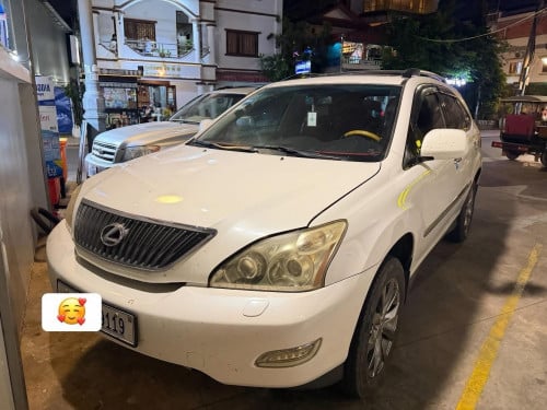 Rx350 2007 អេក្រង់ធំ ប៉ុង1 ធានាទឹកថ្នាំហ្សីន1ជុំ