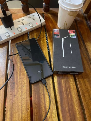 S25 Ultra Titanium Gray ក្រុមហ៊ុន