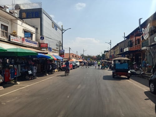 Shop house sale in Pub street in Siem Reap City.Previous sale price $1.7M now selling for only $1.1M