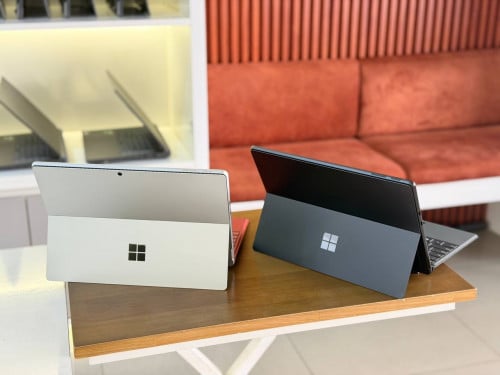 Surface Pro 9 ( Grade A )CPU Core i5-12th, RAM 8GB, SSD 256GB, Screen 2.8K Touch Screen