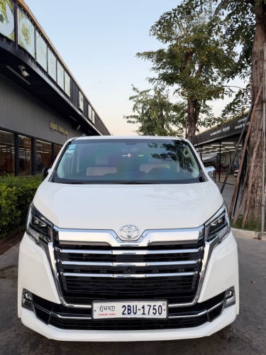 Toyota Granvia 2020 V4 VIP 6 Set