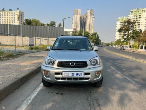 Toyota RAV4 2001ប៉ុង1(ឡានថ្មី)