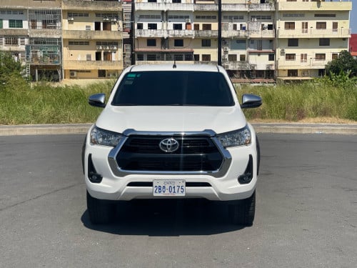Toyota REVO 2022 ឡើងស្មាតឃីរួចស្រេច