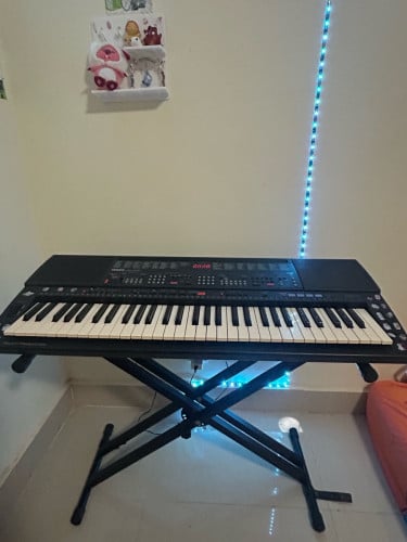 Yamaha psr 500 for sell