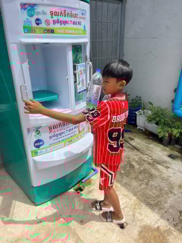 ទូទឹកចម្រុះ