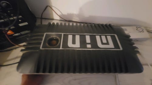 សាប់ឡាន នឹងកងបីលក់