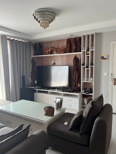 ខុនដូកណ្តាលក្រុងផ្សារដីហុយ