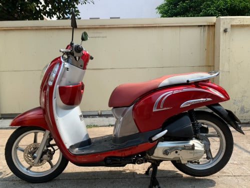 ម៉ូតូលក់​