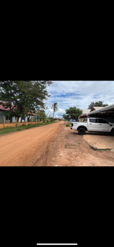 ផ្ទះ និង ដីលក់ប្រញ៉ាប់