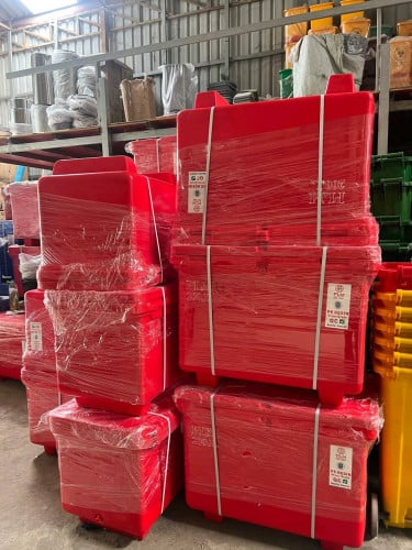 ធុងទឹកកក