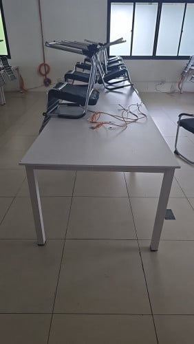 មានរាប់រយ