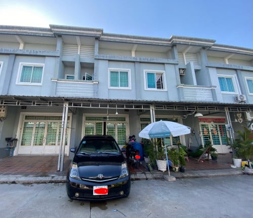 ផ្ទះលក់មានប្លង់រឹង អាចបង់រំលស់បាន 100% ជិត ÆON 3