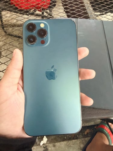 លក់12Pro max សនុំសុីនទាំងអស់