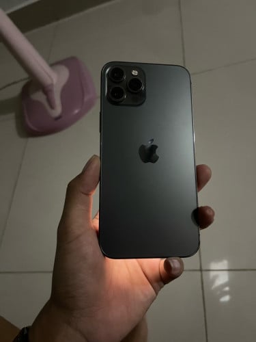 iPhone 12 Pro Max តម្លៃ288$នៅស្អាតអត់ជាប់អីតាំងអស់