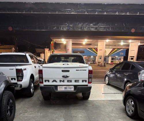 មេឡាន Ford Ranger 2019 Wildtrak 3.2 ក្លុបក្រោយ