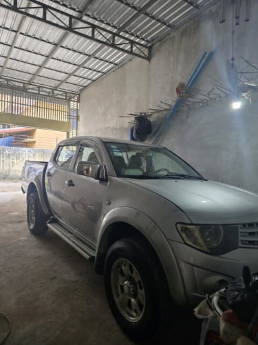 ឡានលក់ Triton 012 អូតូកាប់ពីតាស់