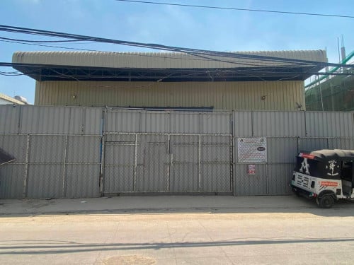 🔰ឃ្លាំងសម្រាប់ជួលនៅចោមចៅ ពោធិសែនជ័យ ។