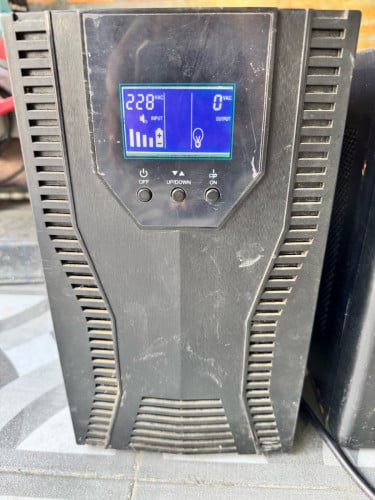 (UPS ធំអាគុយ4ទៅ6) គ្មានអគុយទេតែ Boad នៅល្អធម្មតា