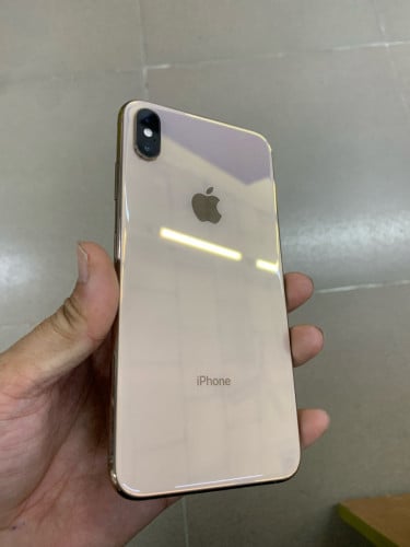 លក់ XS max ហ្ស៊ីន សុំនុំ ថ្ម 82%