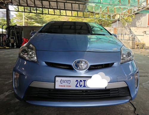 2012 Toyota Prius options 3 Plug in blue