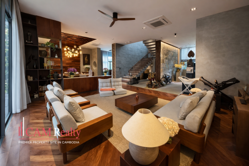 5 Bedrooms Single Villa For Rent In Nearby AEON Mall Sen Sok City