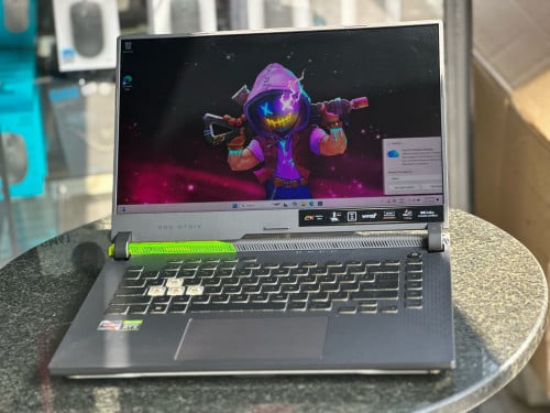 ASUS ROG STRIX G513RM