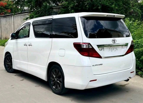 Car for rent 出租车