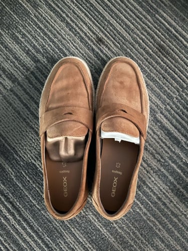 Geox ស្បែកឆៅ size 42.5-43 35$ 99%