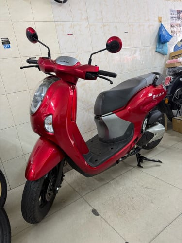 Honda scooyi new99% Company មានបង់រំលស់