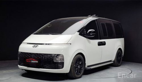 Hyundai Staria 11កៅអី ក្នុងលឿង 2024