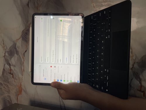 iPad Pro 11Inch 2020 Sim&Wifi + Magickeybord