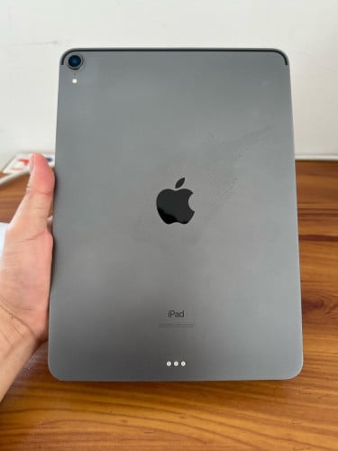 iPad Pro 2018 លក់ប្រញាប់លុយ