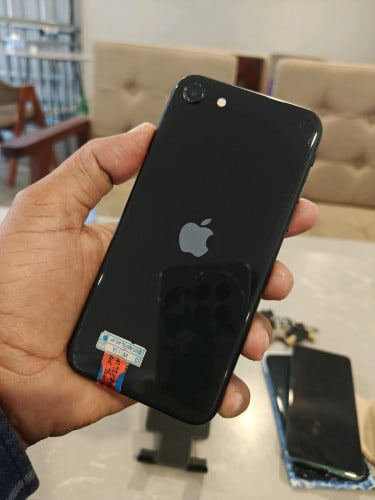 iPhone Se2 64G សំណុំហ្សុីន ស្កេន👉$75