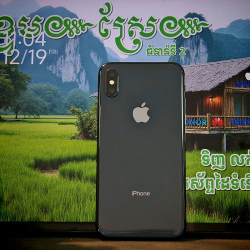 iPhone X ប្ដូរថ្ម100% 256G អេក្រង់ស៊ីនមាន(វ៉ៃដូរបាន)មានធានាច្បាស់លាស់ត្រឹមត្រូវ