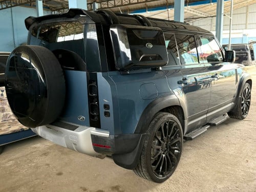Land Rover Denfender 2020