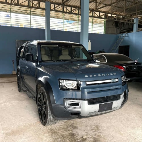 Land Rover Denfender 2020