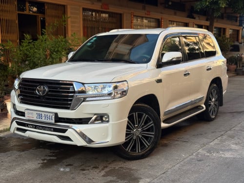 Landcruiser 2008 ឡេីង​ 2021
