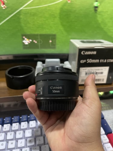 Lens EF 50mm f1.8 របស់ Canon