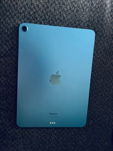 Like new 99%, WiFi, M1, Air 5th, 64GB