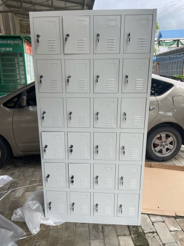 Locker 24doors