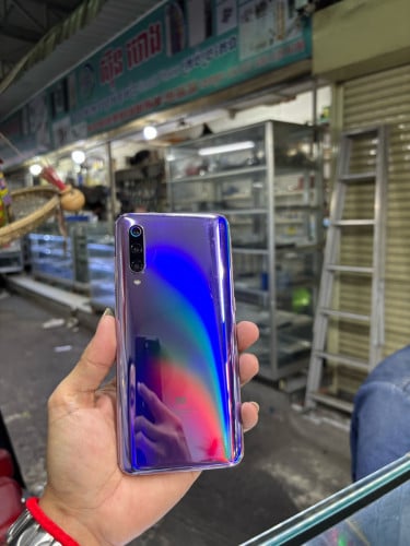 Mi9 128G Ram8G Sim2 CH ម៉ាសុីនសានុំស្រុីន