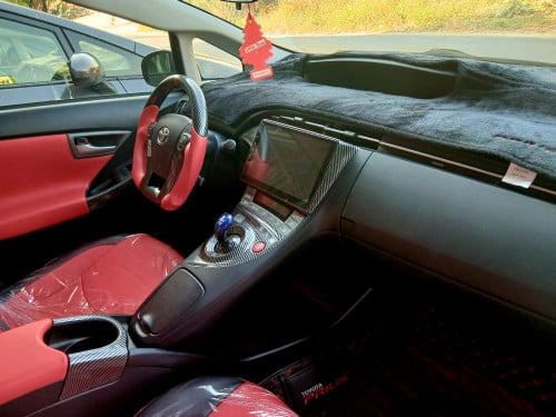 Prius 012 option 2 ឡាន Dealer